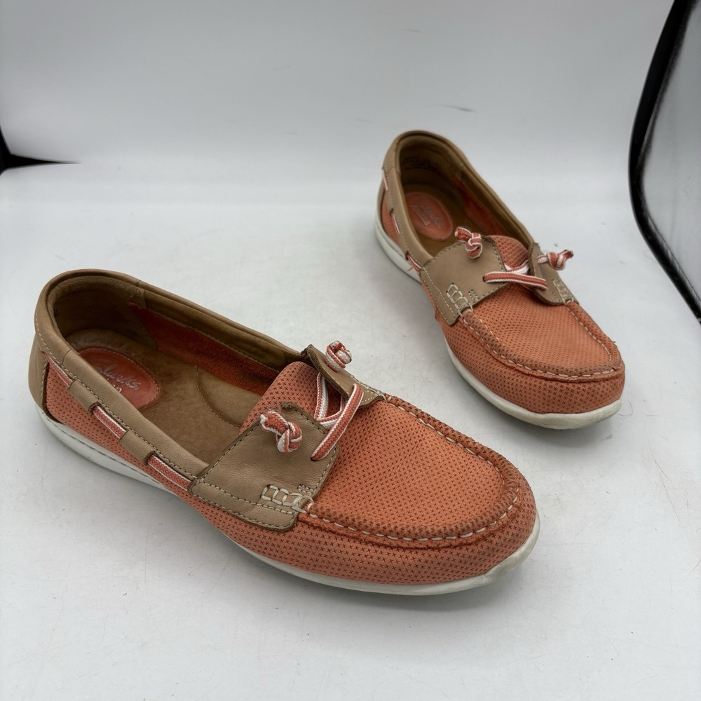 Clarks Artisan Boat Shoes Womens Size 9.5 M Orange Peach Leather Flat